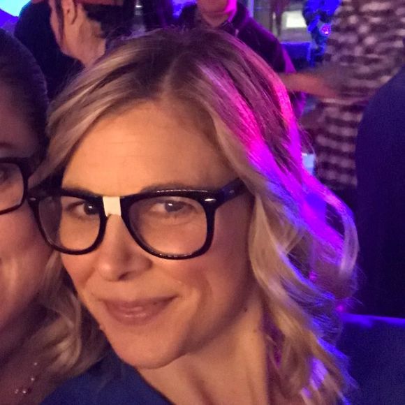 Meet your Posher, Lisa - Picture 1 of 1